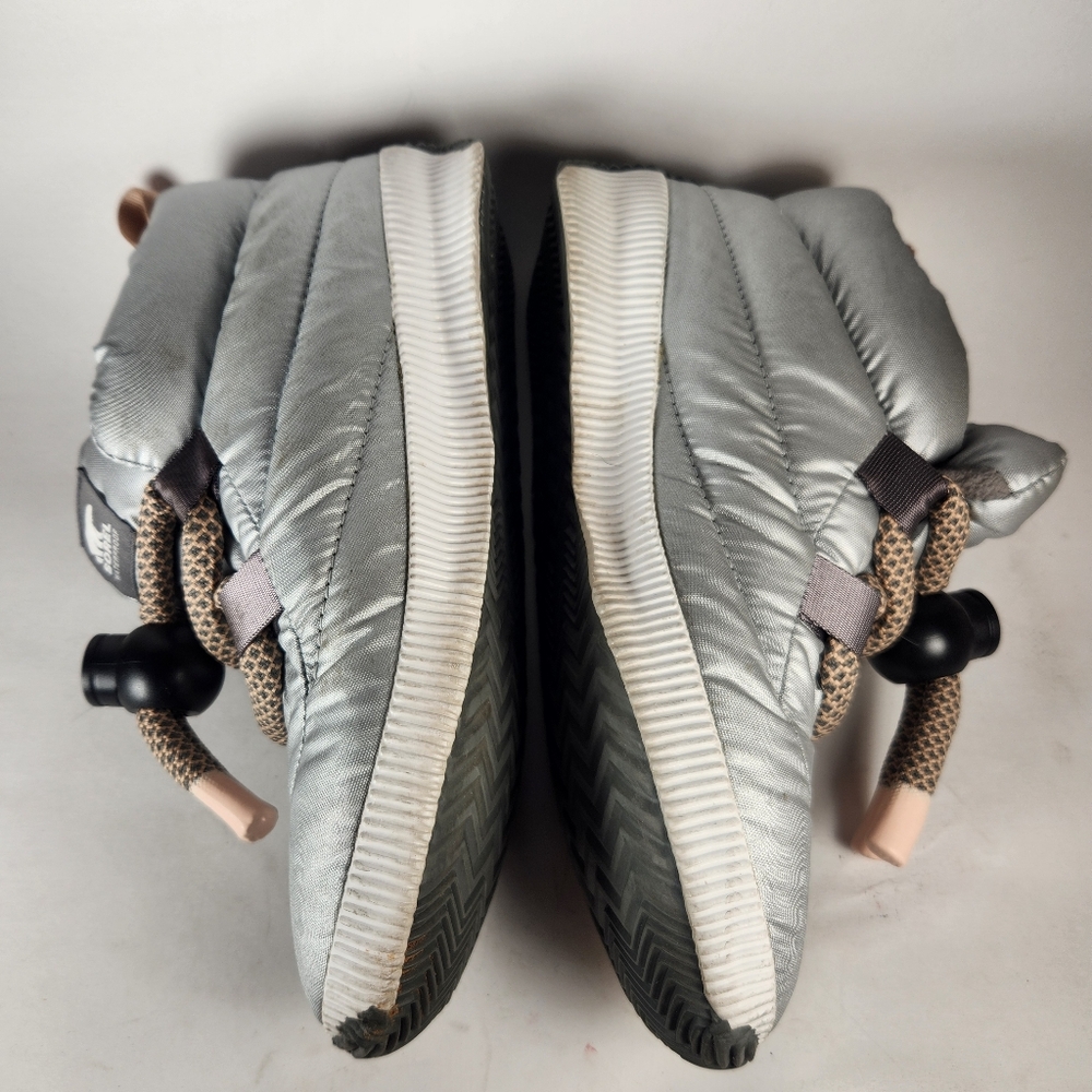 SOREL Women’s Out N About Puffy Bootie Size 9.5 Silver Waterproof Insulated - Picture 8 of 9